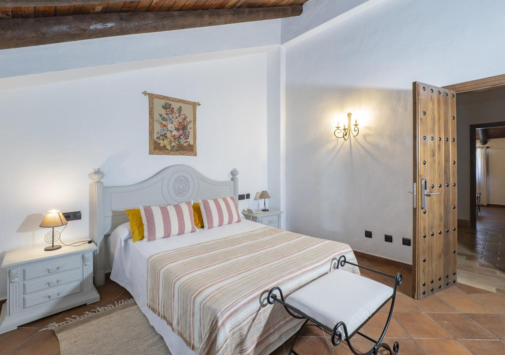 Cubo'S Hotel Cortijo San Antonio Casarabonela Luaran gambar