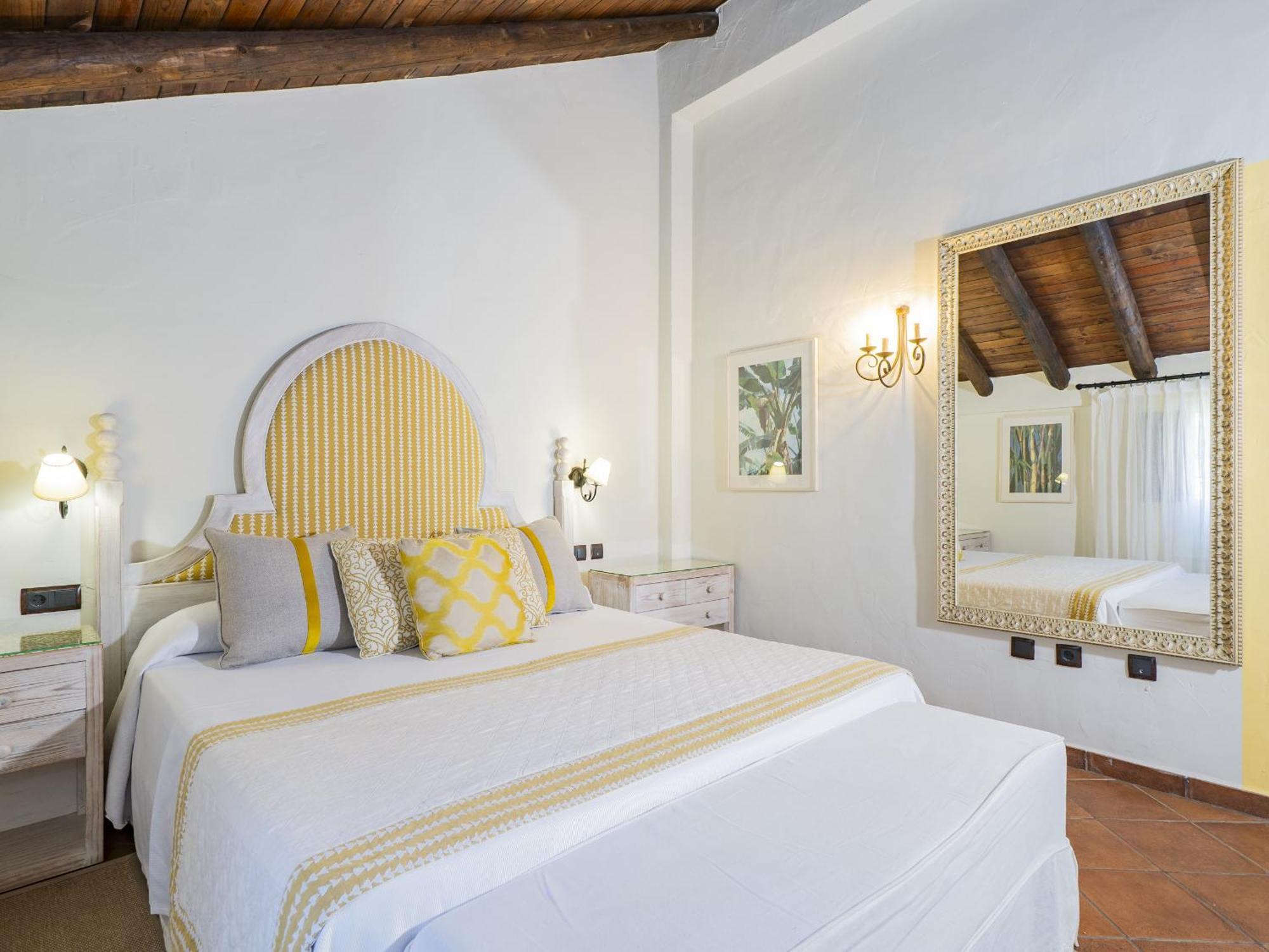 Cubo'S Hotel Cortijo San Antonio Casarabonela Luaran gambar