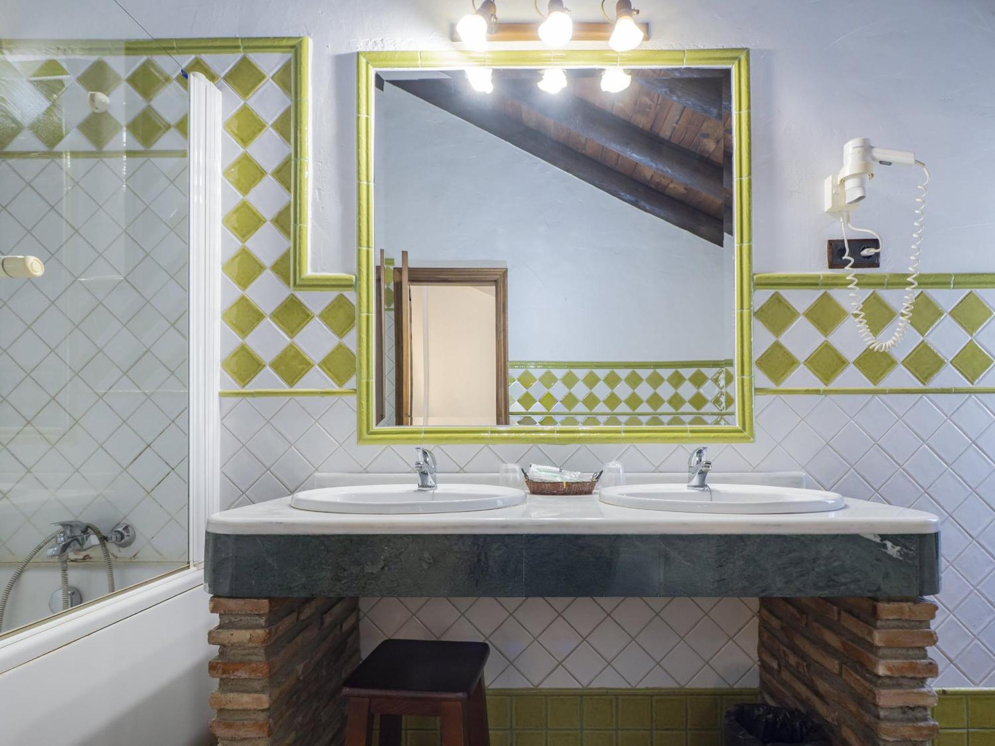 Cubo'S Hotel Cortijo San Antonio Casarabonela Luaran gambar
